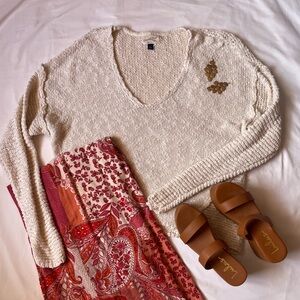 Universal Thread Beige Crochet Sweater